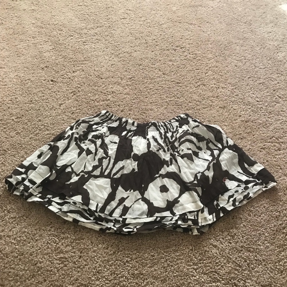 Hollister skirt